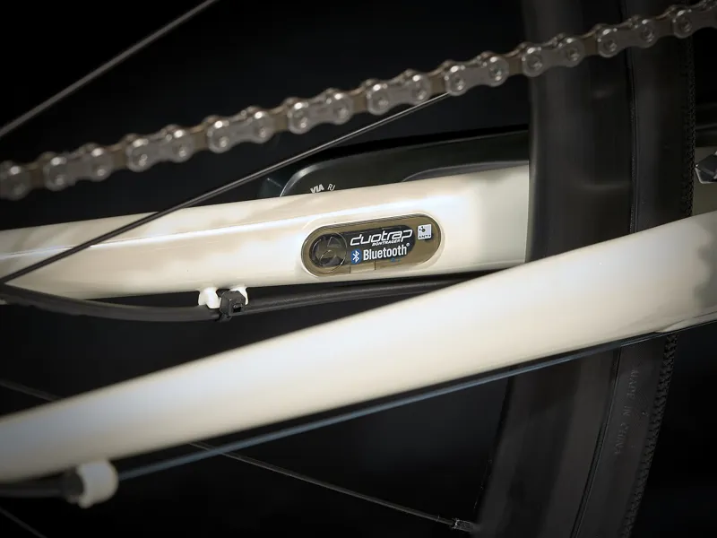 Trek Domane AL 4 Disc Sportive Road Bike 2023 in Era White-6